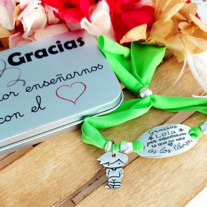 Pulsera lycra y chapa oval