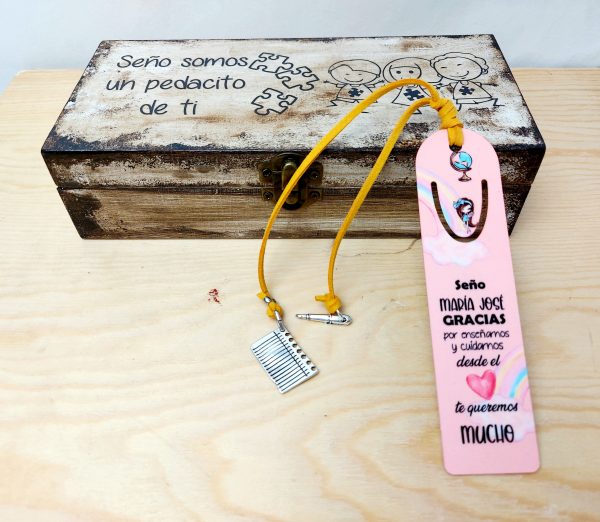 Marca páginas en cofre - Imagen 6