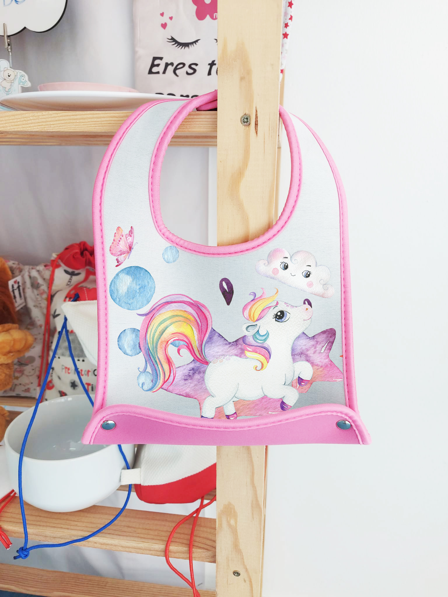Babero neopreno recogemigas unicornio