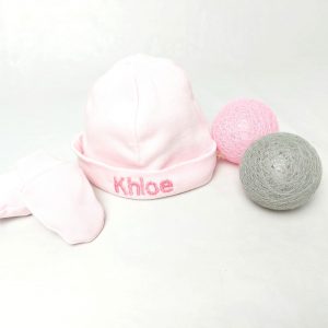 Gorrito,manoplas y patucos