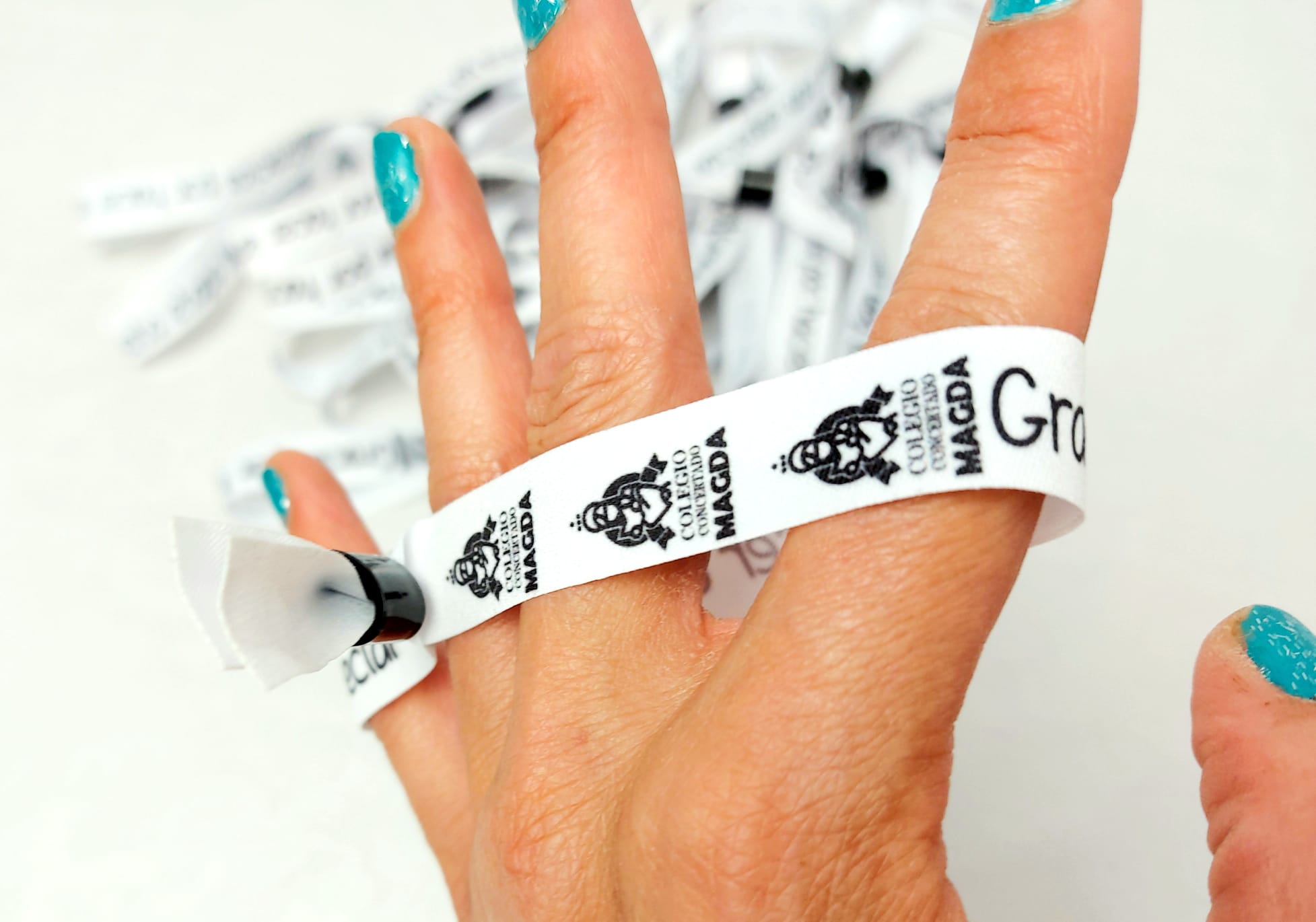 Pulseras tela para alumnos