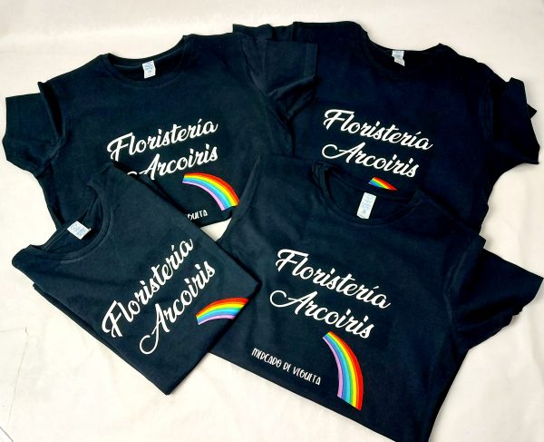 Camisetas negra, logo. pack 10 unid.