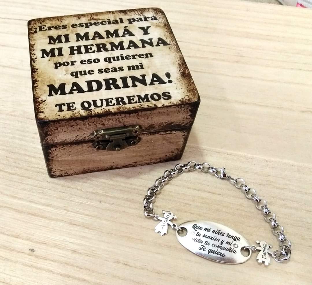 Pulsera ovalada madrina en caja de madera - Imagen 3