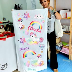 Toalla unicornio estrellas