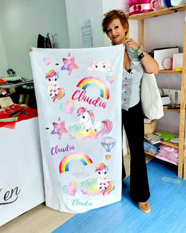 Toalla unicornio estrellas