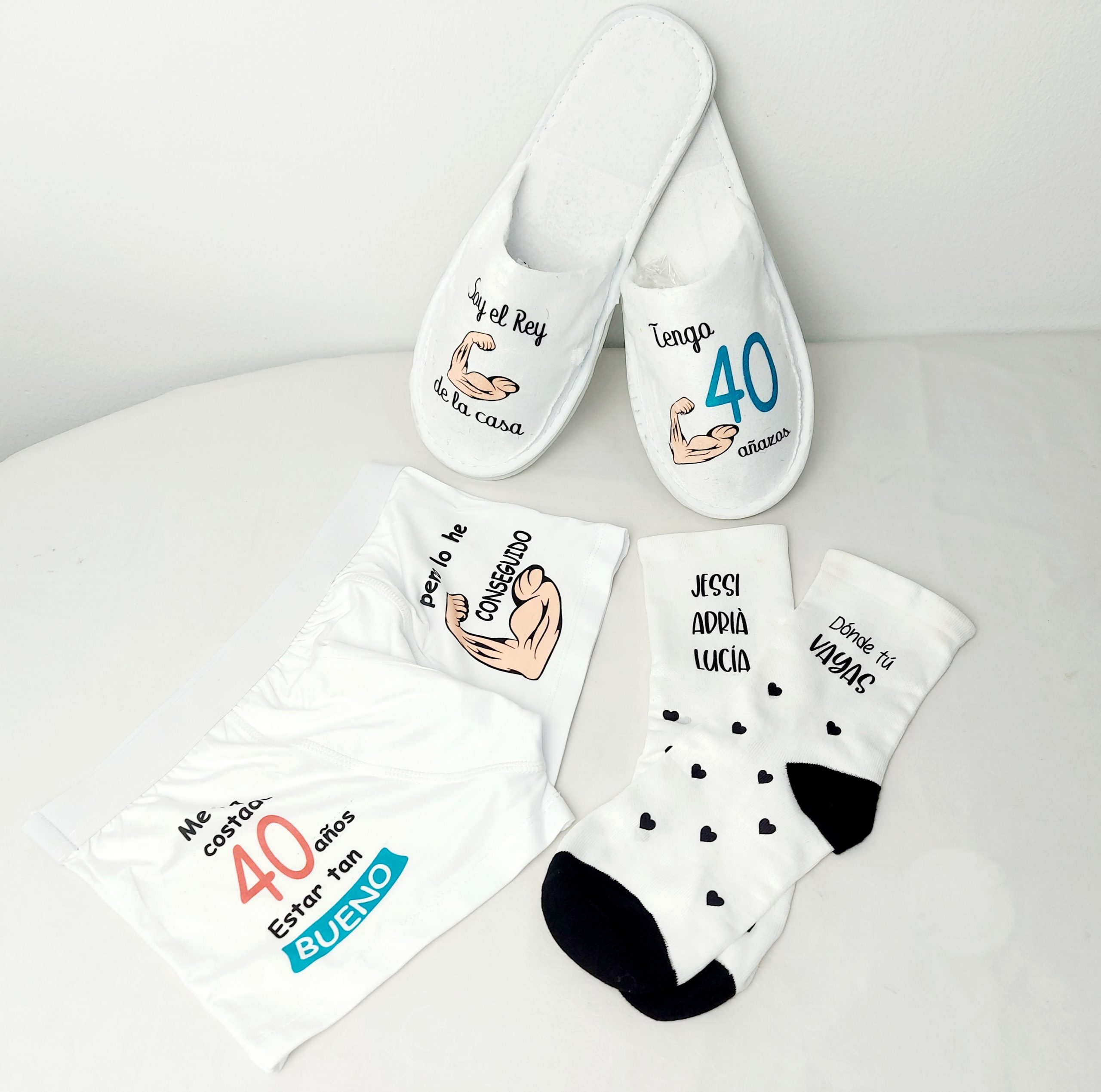 Pack zapatillas, boxer y calcetines, cumplo 40 - Imagen 4
