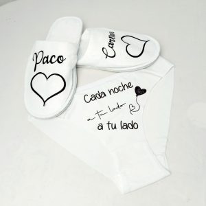 Pack zapatillas y braguitas
