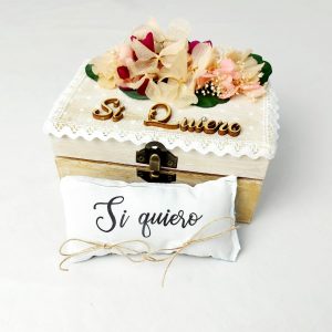 Caja porta alianzas de madera