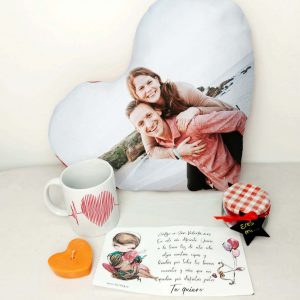 Pack Cojín corazón + taza