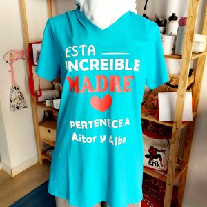 Esta increible madre pertenece...