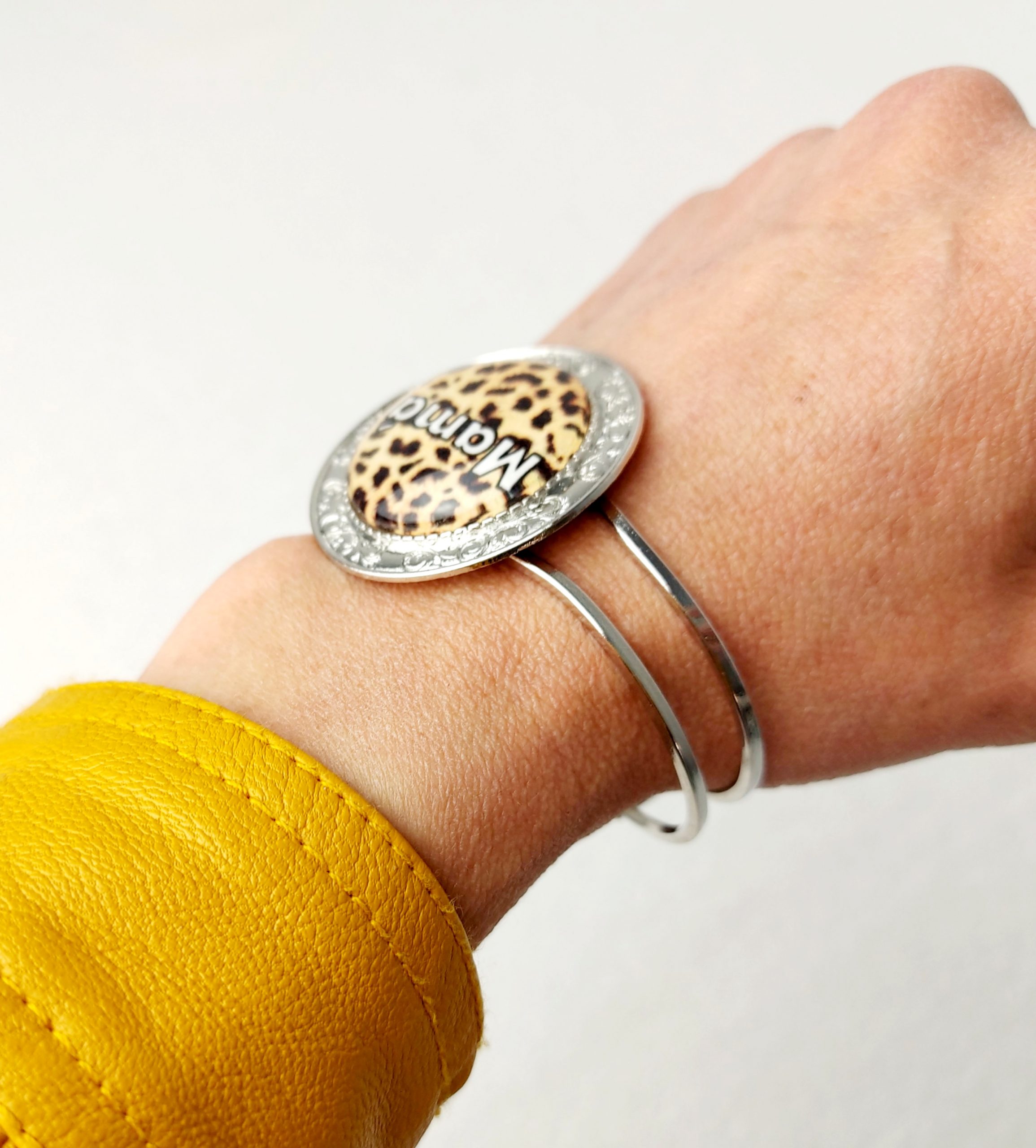 Brazalete resina personalizado - Imagen 4