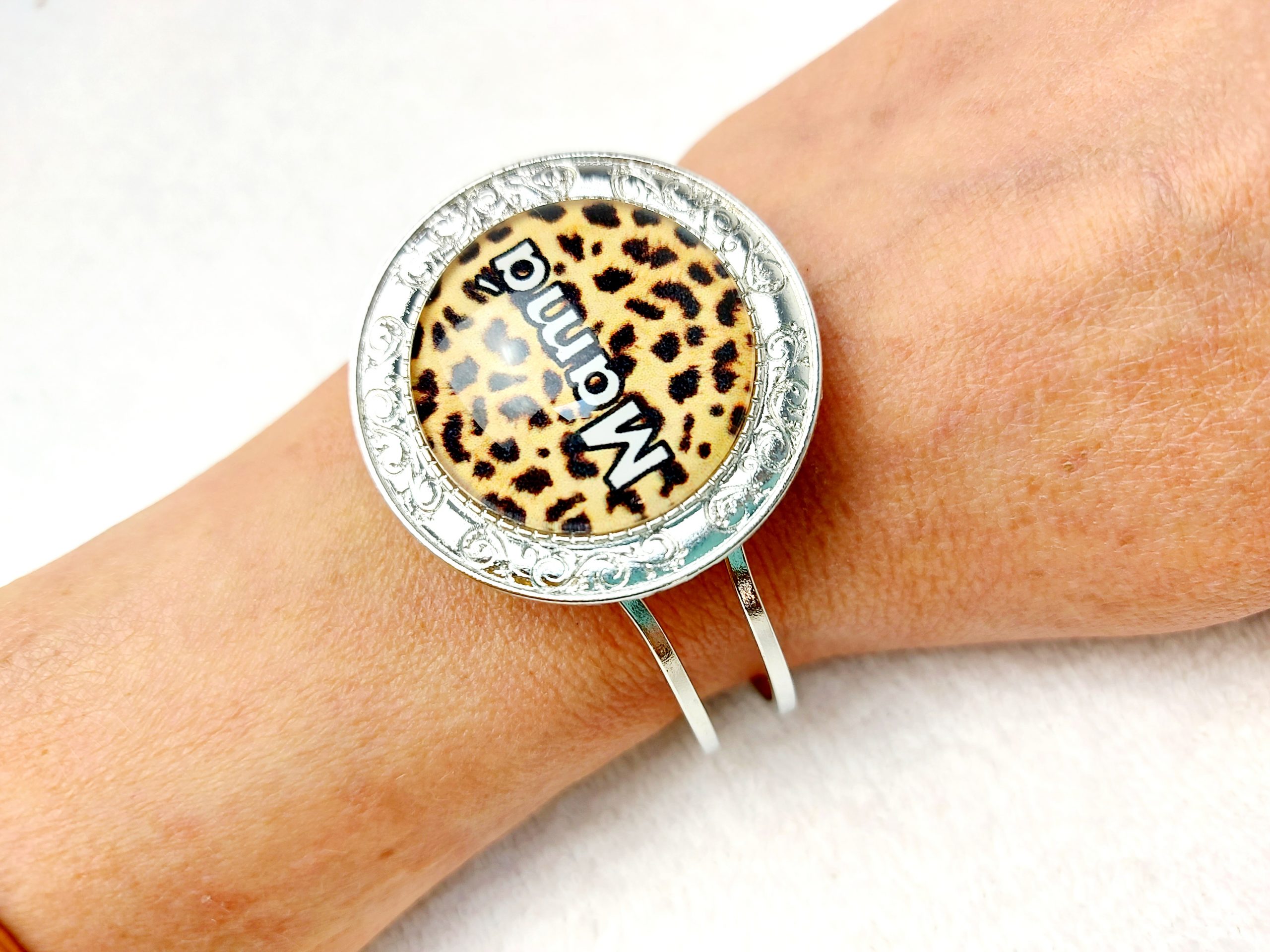 Brazalete resina personalizado - Imagen 6