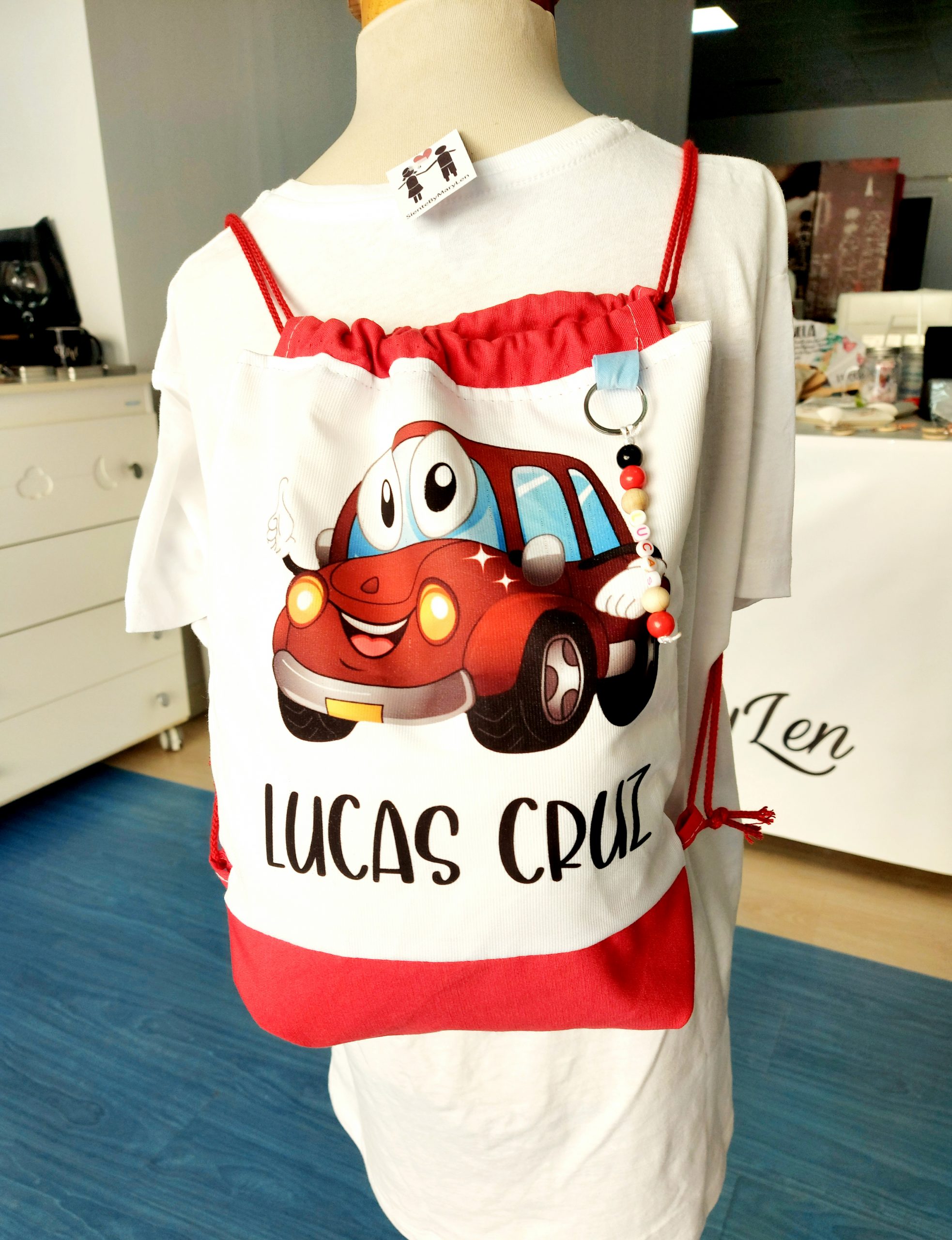 Mochila coche rojo
