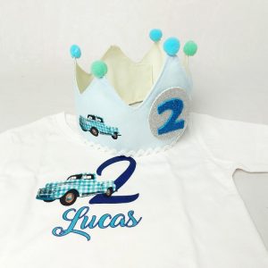 camiseta y corona de cumpleaños