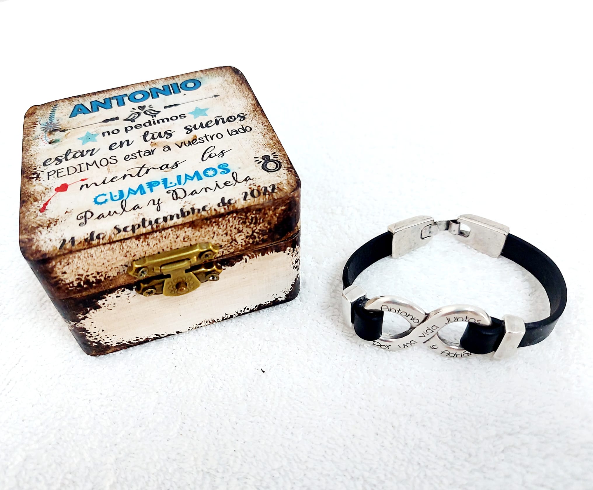 Pack 2 Pulsera infinito en caja de madera - Imagen 4