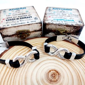 Pack 2 Pulsera infinito en caja de madera