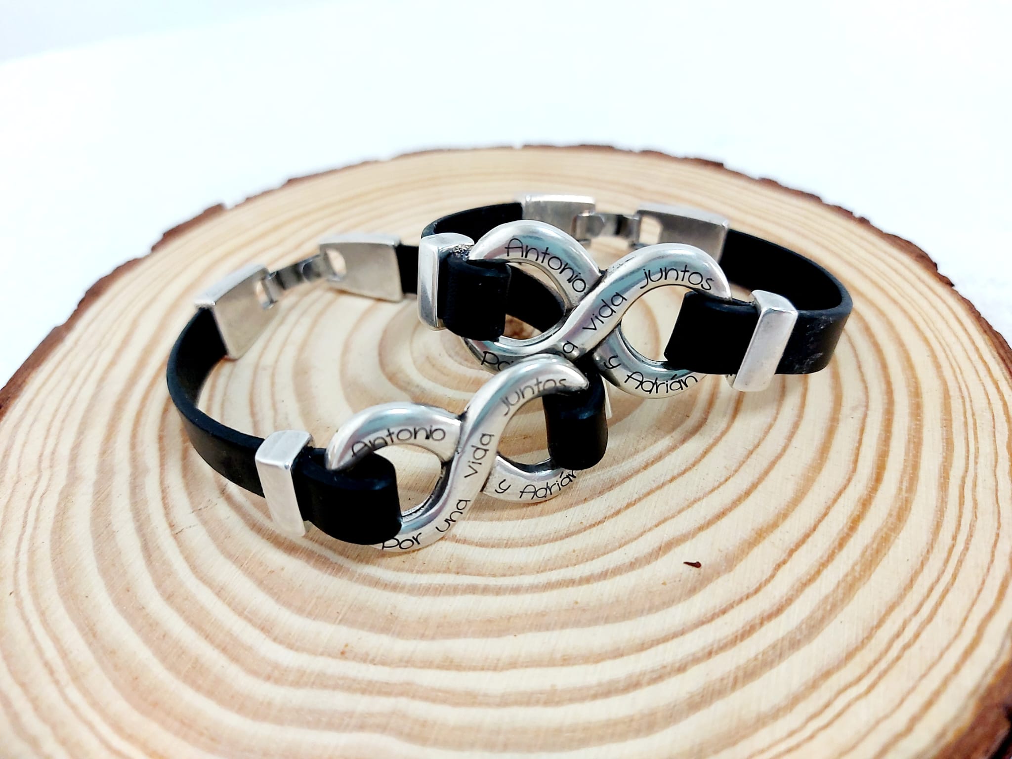 Pack 2 Pulsera infinito en caja de madera - Imagen 3