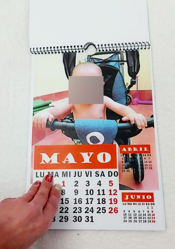 Calendario colgar anillas