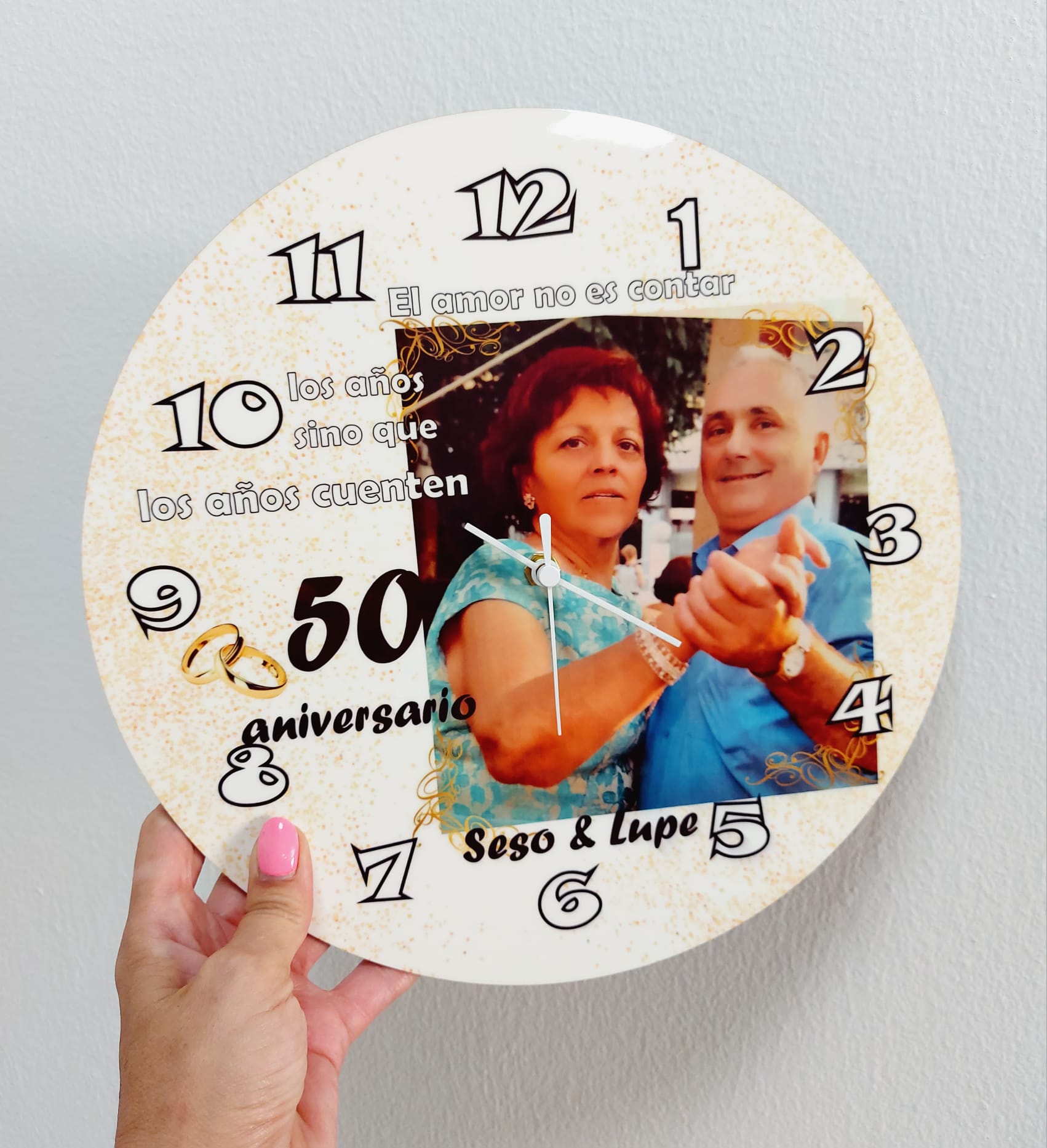 reloj de madera aniversario