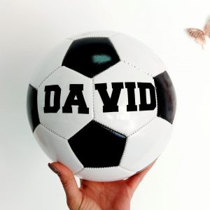 Balón de fútbol nombre