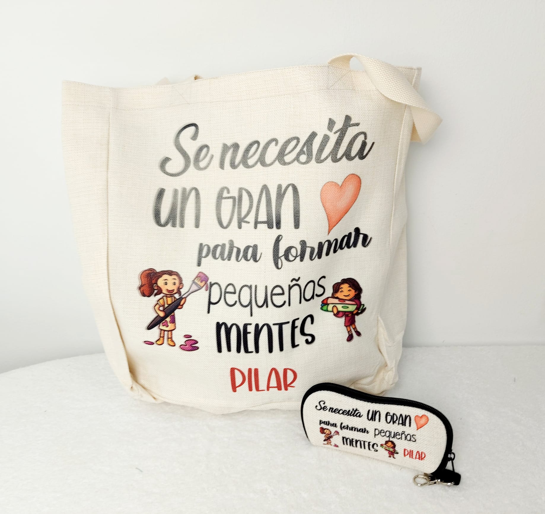 Bolsa + portagafas lino. Se necesita un gran...