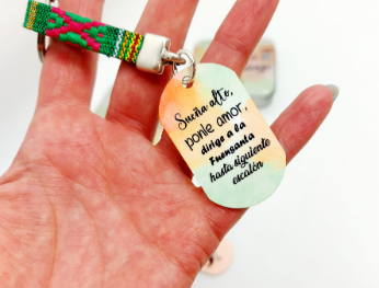 llavero aluminio sueña alto