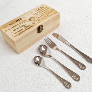 cubiertos bebe grabados