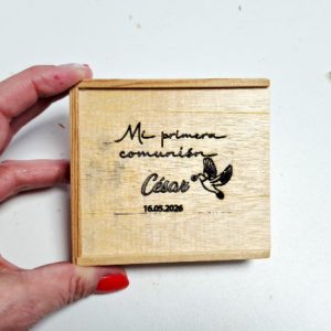 cartas en caja de madera