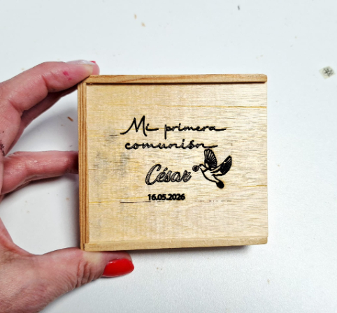 cartas en caja de madera